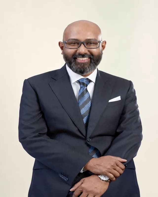 Foto Dr. Arnil George Sirimanne